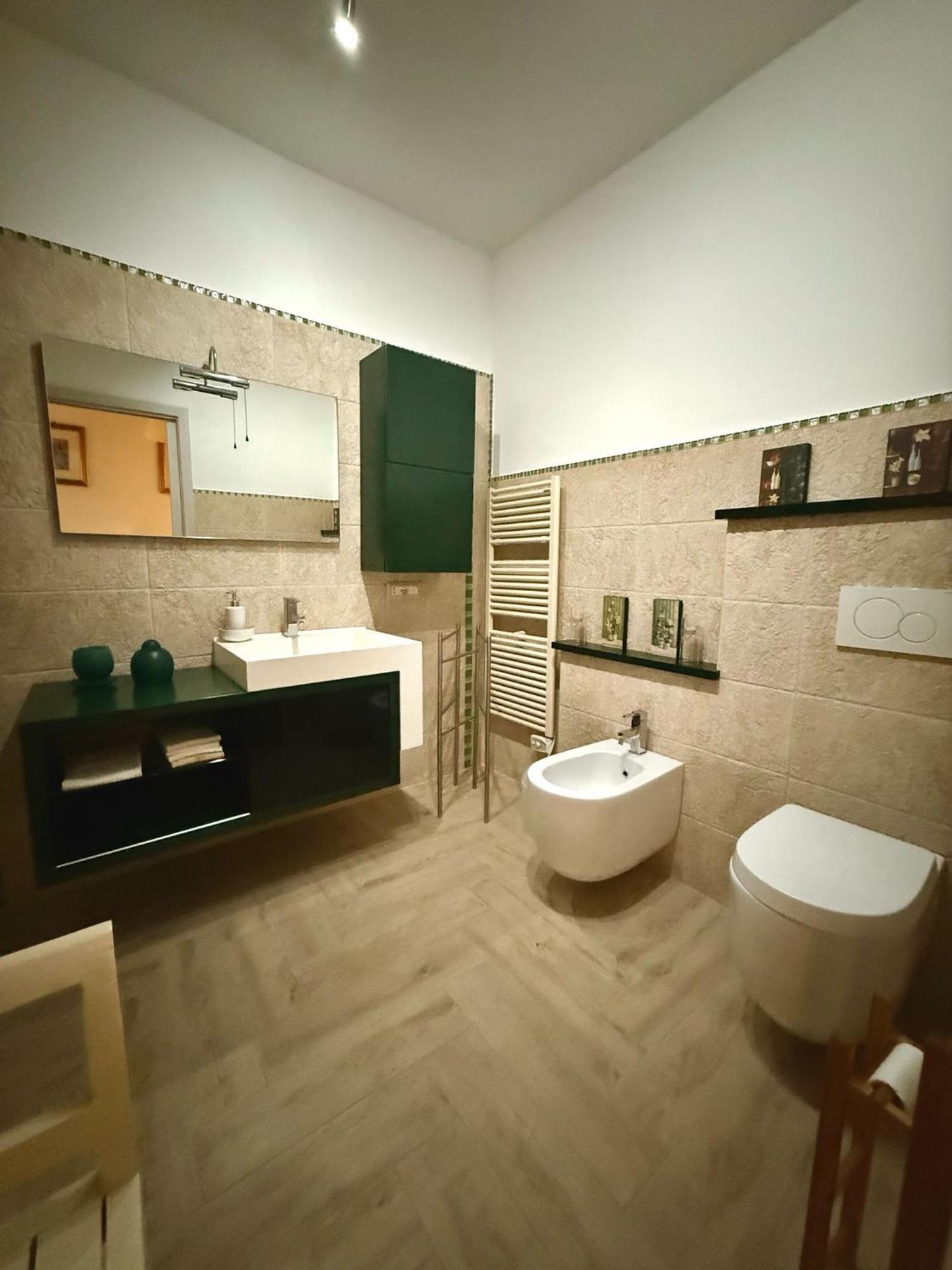 The Refuge Apartment Porto Torres Bagian luar foto